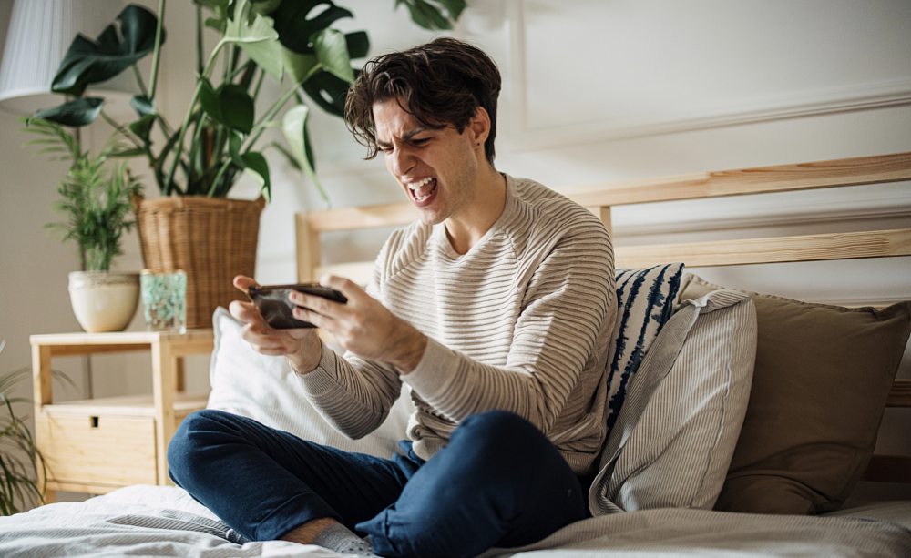 2022年中国20强(上市)游戏公司财务报告分析:收入结构调整，行业竞争白热化